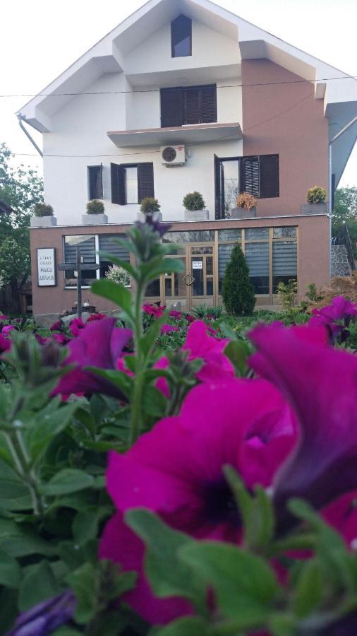 Etno Selo Nasa Avlija Apartment Blace Ngoại thất bức ảnh
